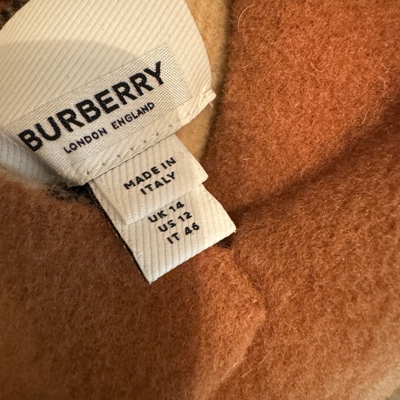 Burberry Women Tisbury Exploded Check Reversible
Wool Coat - Picture 9 of 13